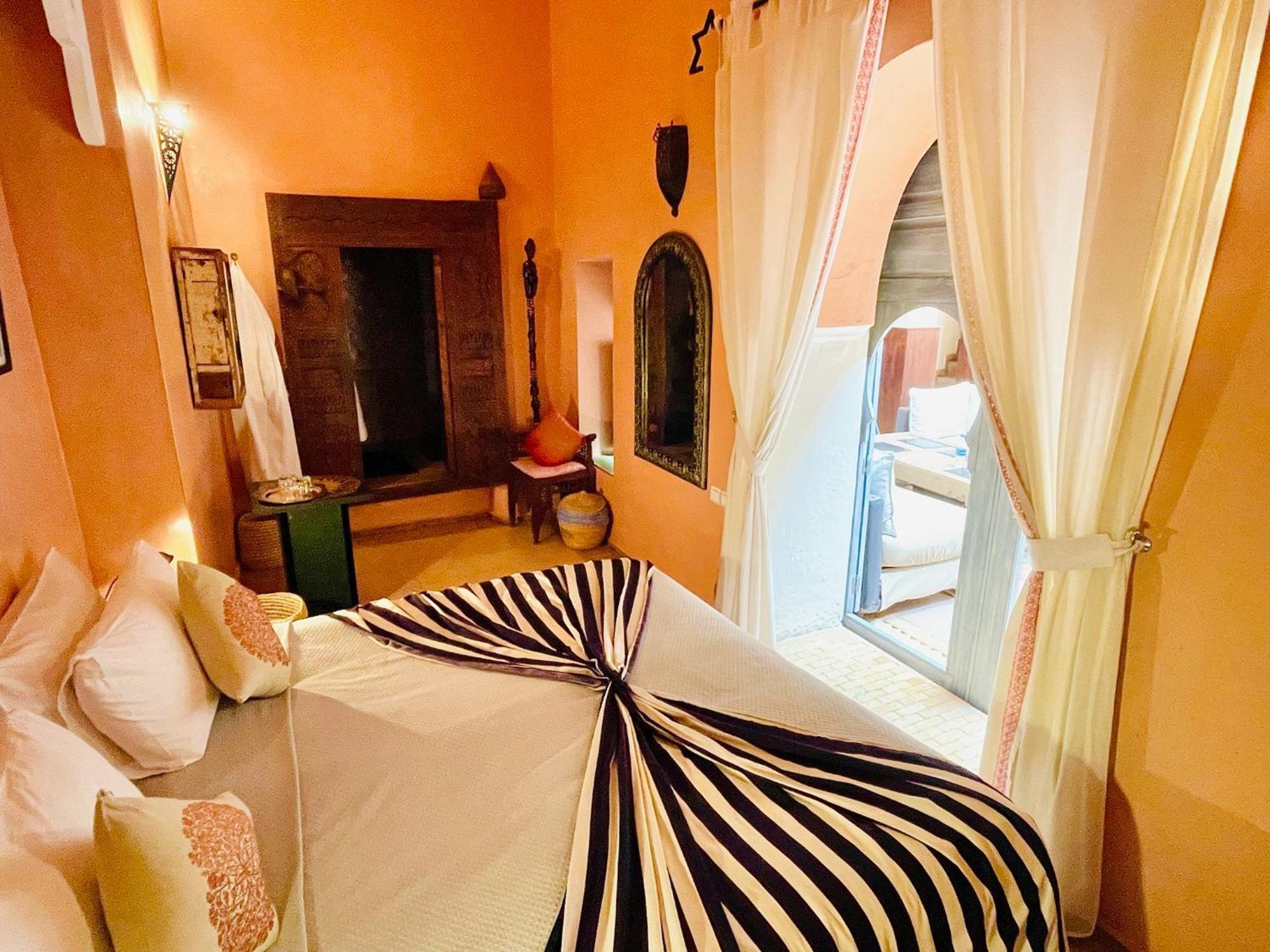 Exclusive And Stylish 4-Bedroom Riad With Plunge Pool มาร์ราเกช ภายนอก รูปภาพ