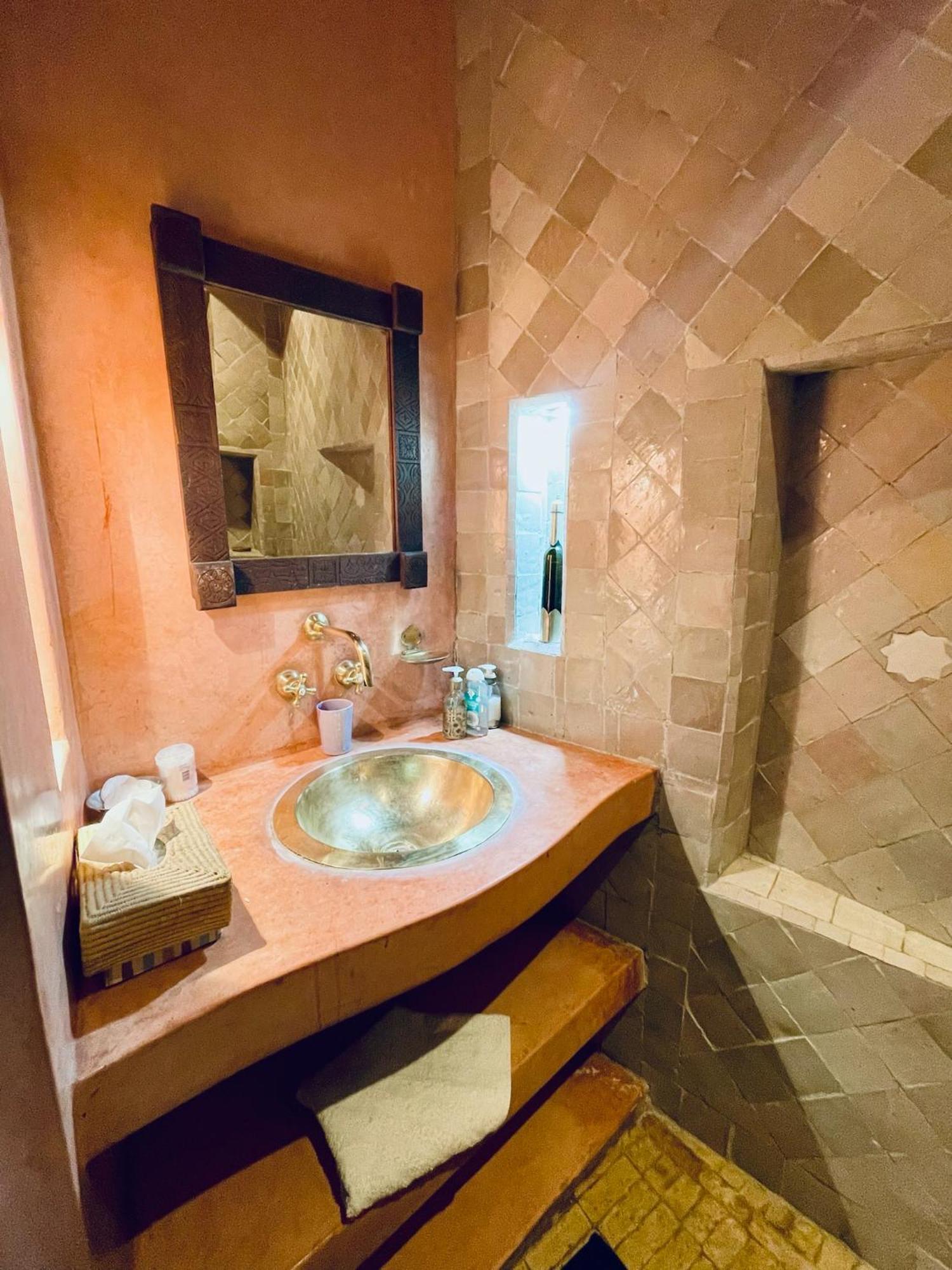 Exclusive And Stylish 4-Bedroom Riad With Plunge Pool มาร์ราเกช ภายนอก รูปภาพ